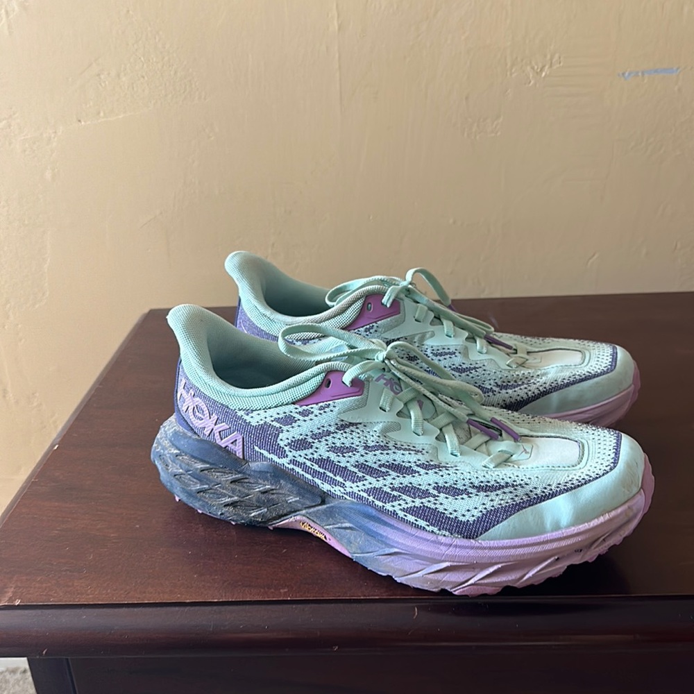 Hoka Speedgoat 5